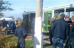Nổ trên xe buýt, 6 người Nga thiệt mạng
